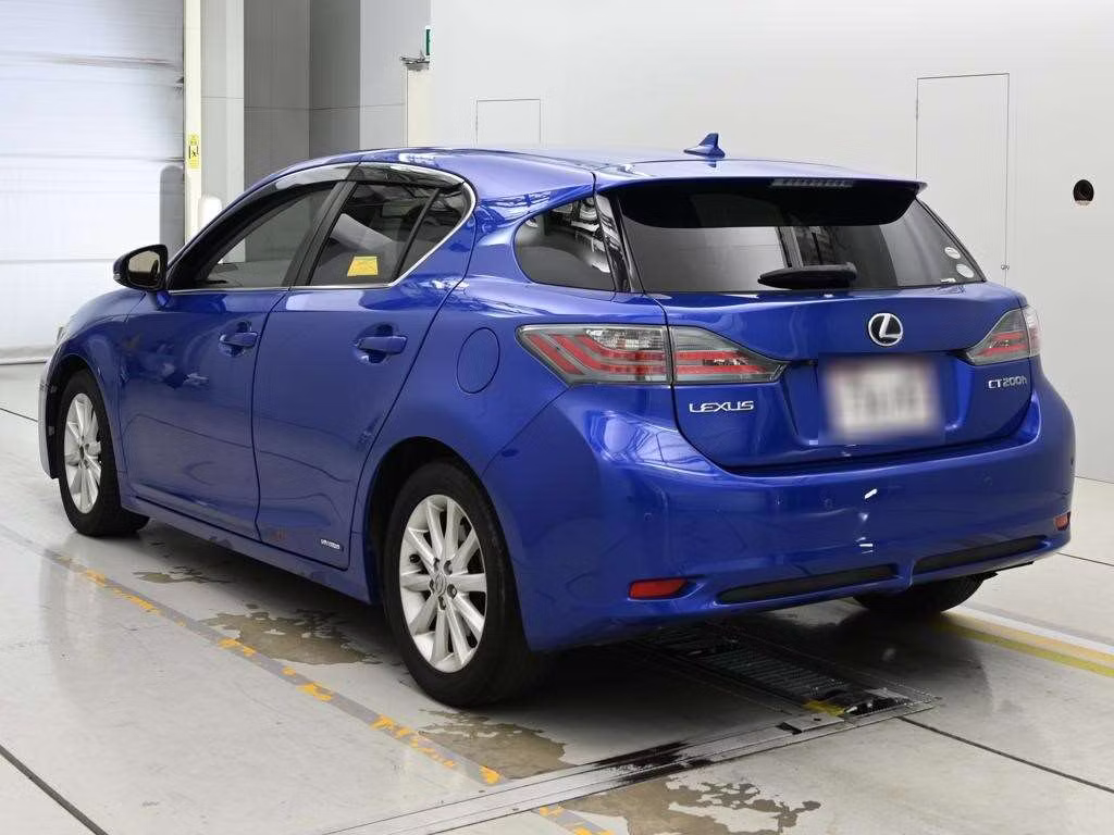 LEXUS CT200H