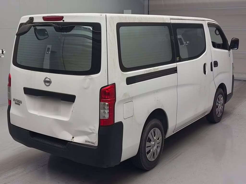 NISSAN NV350 CARAVAN