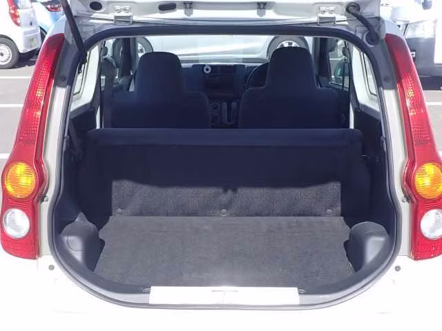 DAIHATSU MIRA