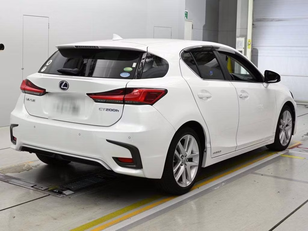 LEXUS CT200H