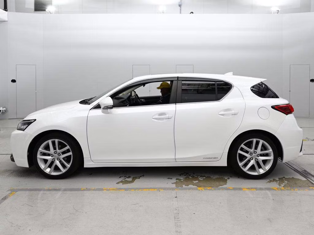 LEXUS CT200H