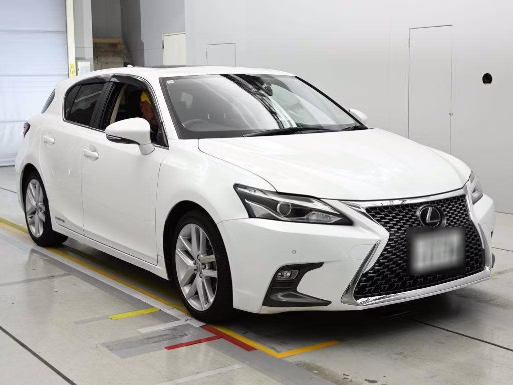 LEXUS CT200H