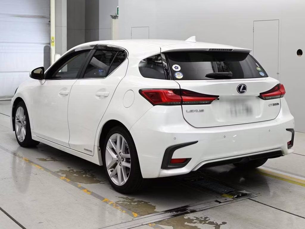 LEXUS CT200H