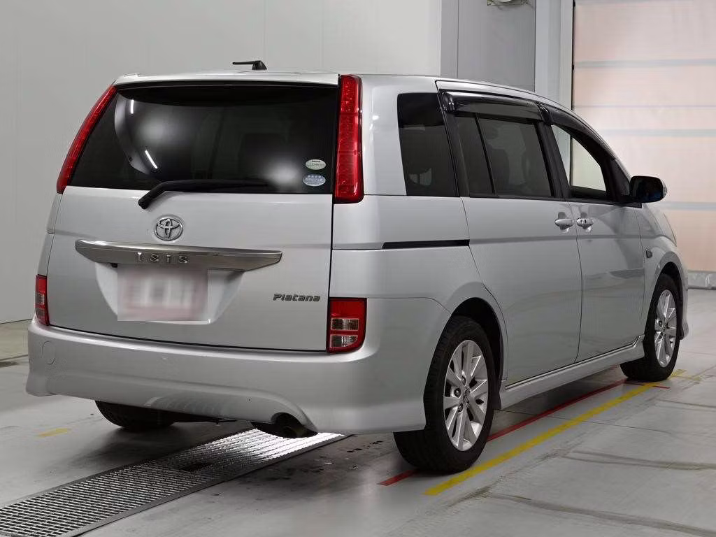 TOYOTA ISIS