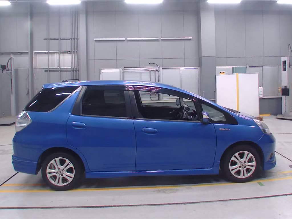 HONDA FIT SHUTTLE