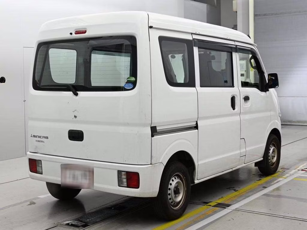 MITSUBISHI MINICAB