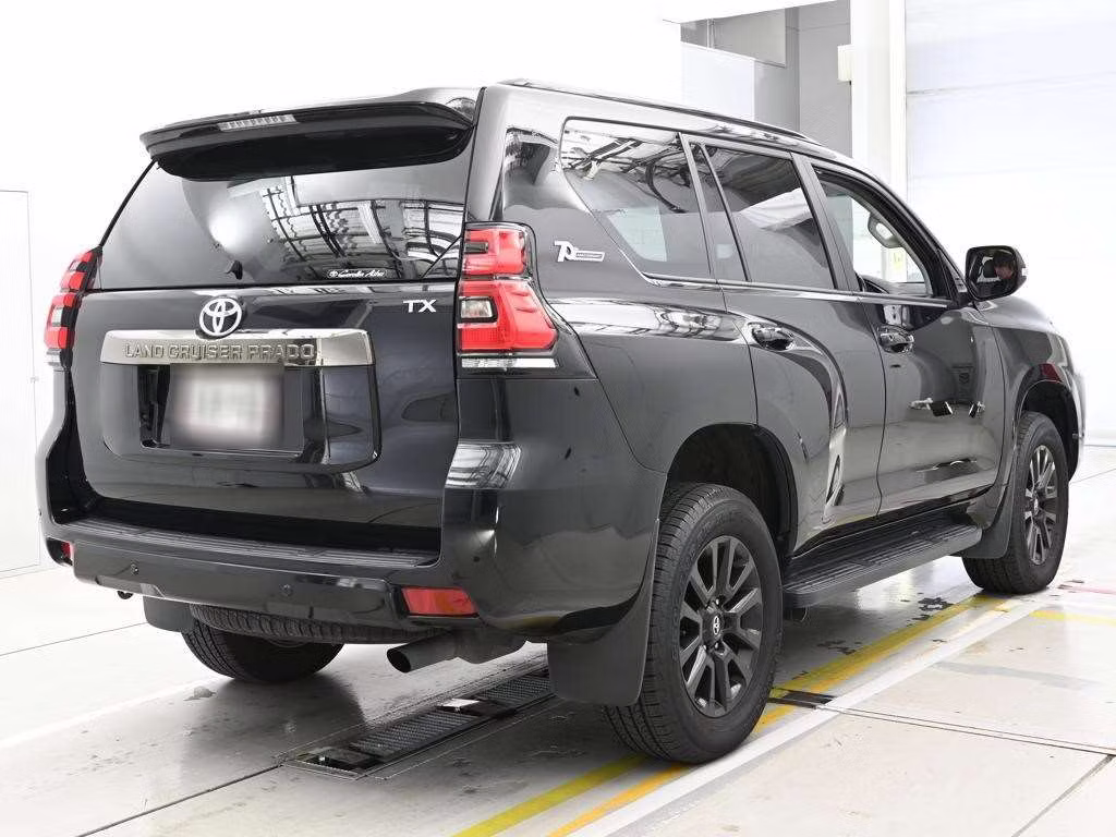 TOYOTA LAND CRUISER PRADO