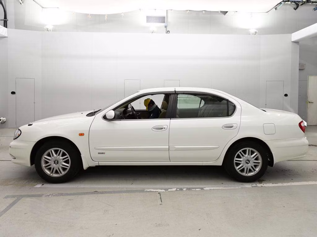 NISSAN CEFIRO