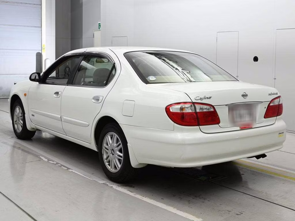 NISSAN CEFIRO