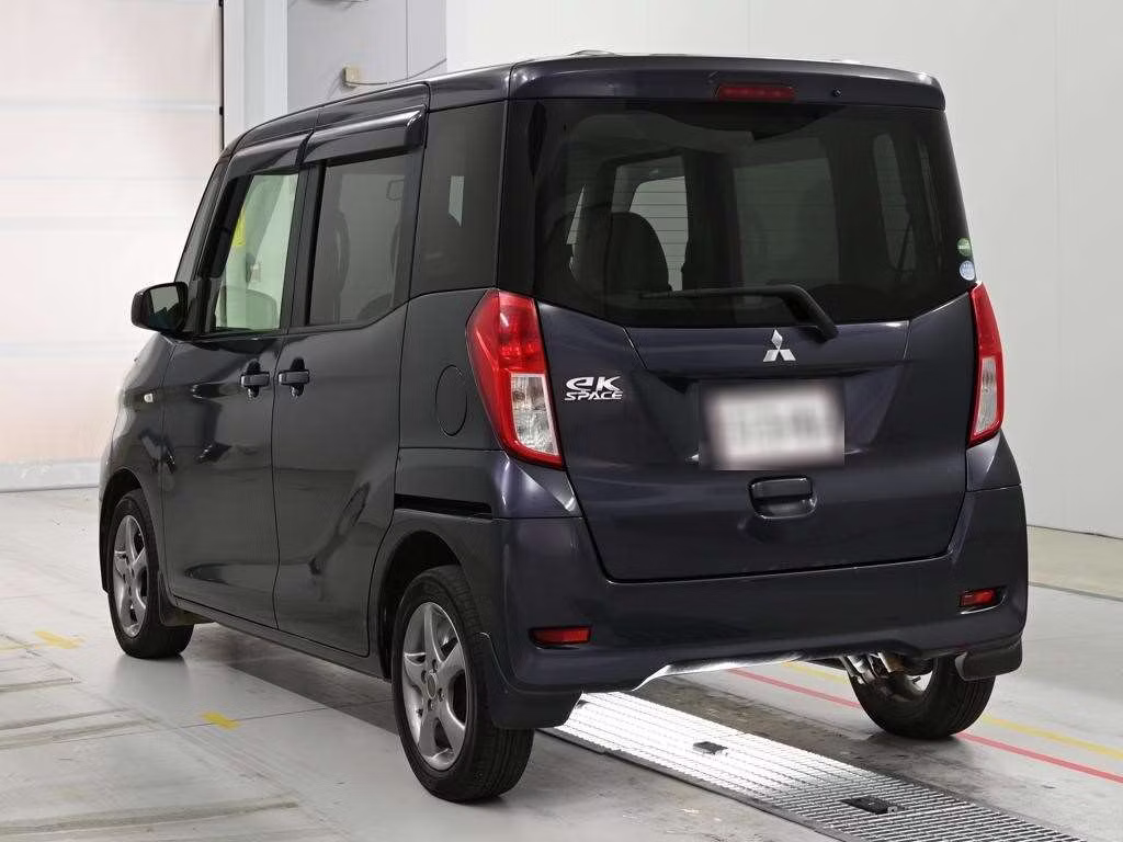 MITSUBISHI EK SPACE