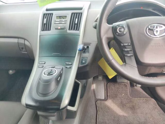 TOYOTA SAI