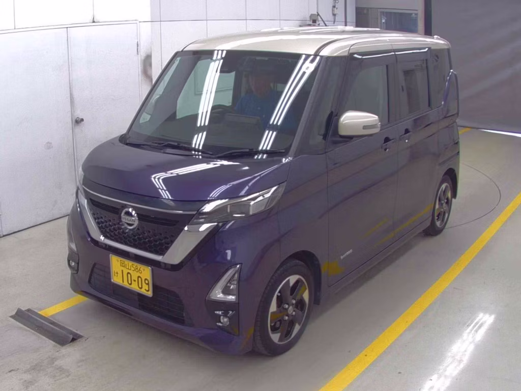NISSAN ROOX