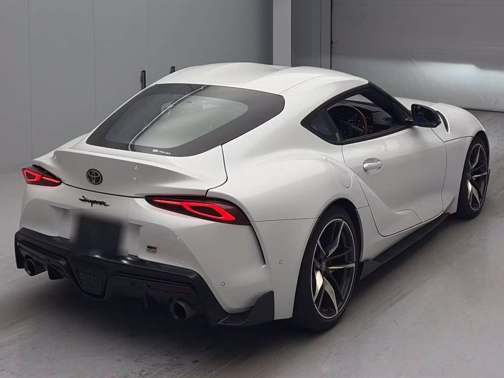 TOYOTA SUPRA