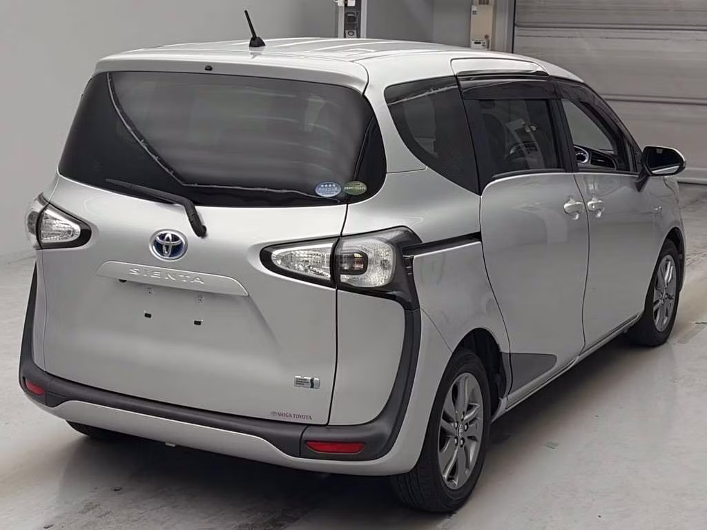 TOYOTA SIENTA