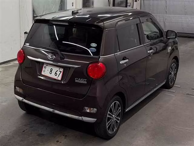 DAIHATSU CAST