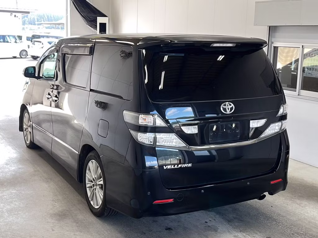 TOYOTA VELLFIRE