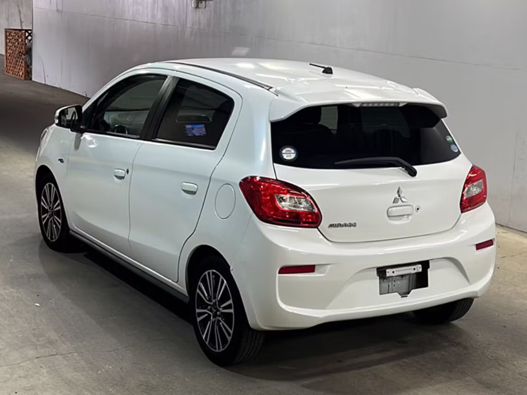 MITSUBISHI MIRAGE