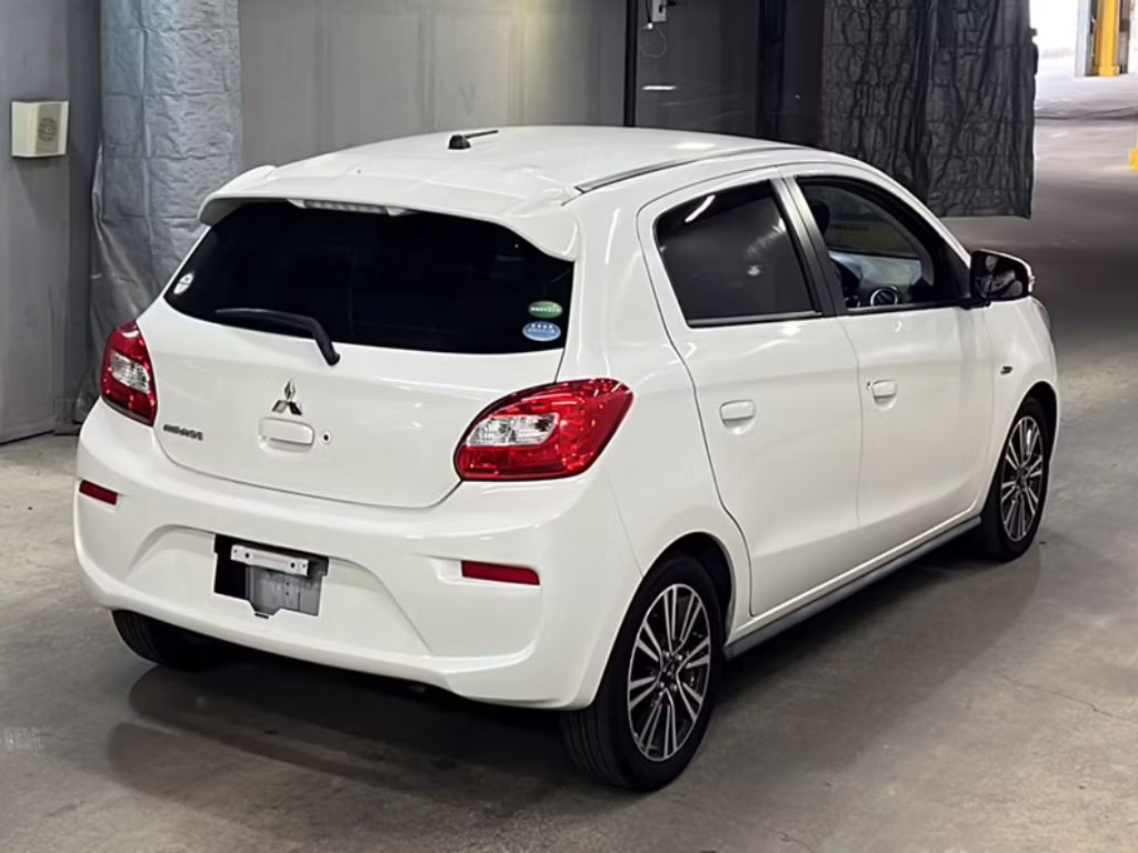 MITSUBISHI MIRAGE