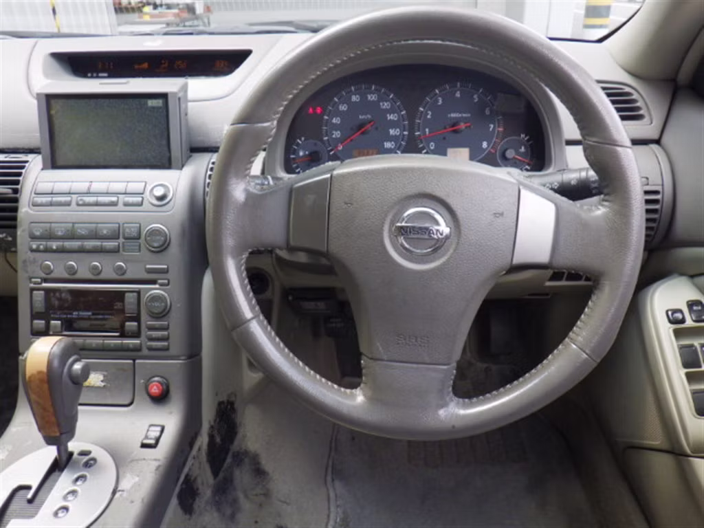 NISSAN STAGEA