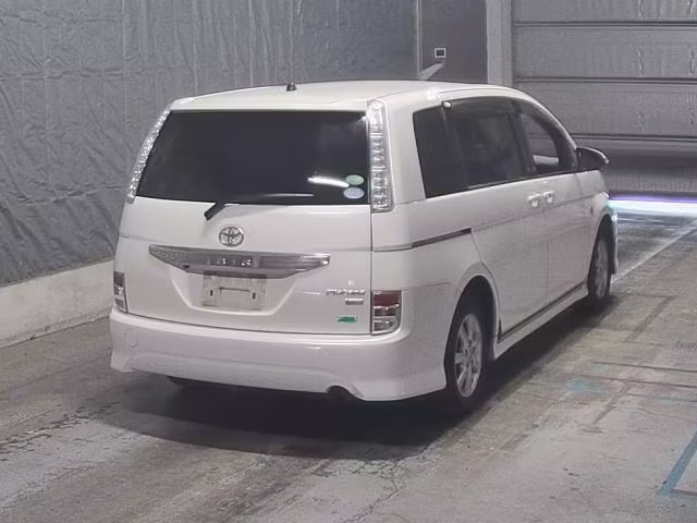 TOYOTA ISIS