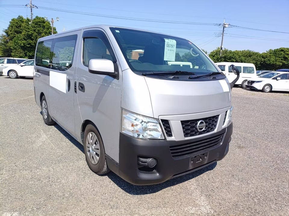 NISSAN NV350 CARAVAN