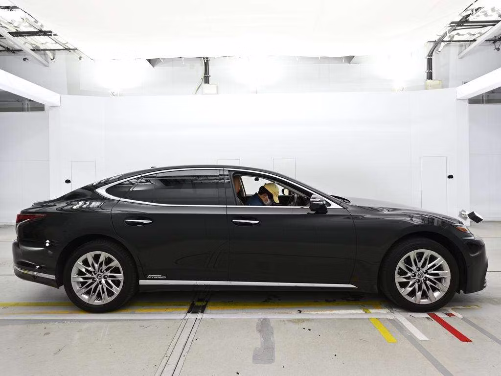 LEXUS LS500H
