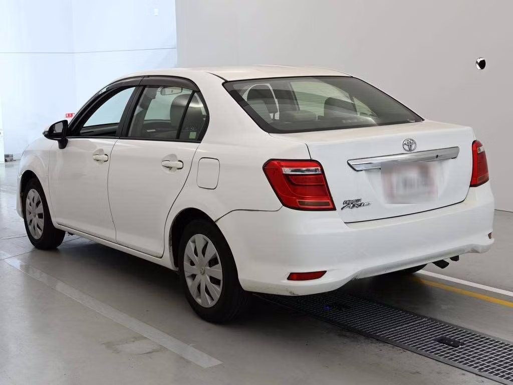 TOYOTA COROLLA AXIO