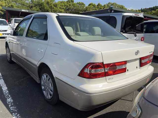 TOYOTA VISTA