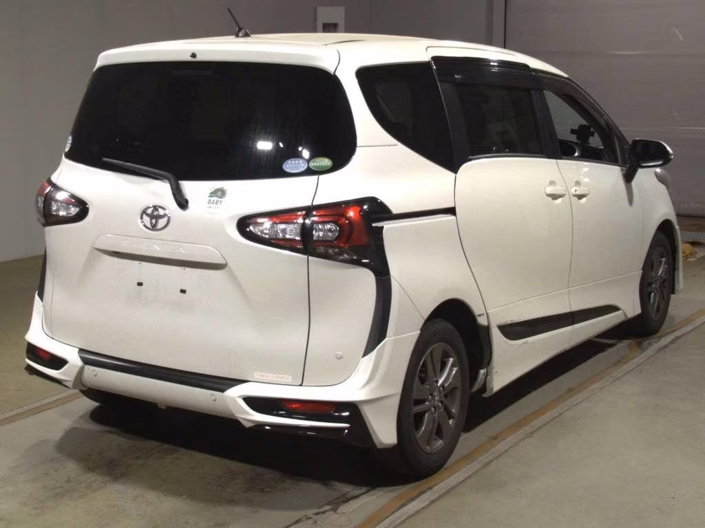 TOYOTA SIENTA