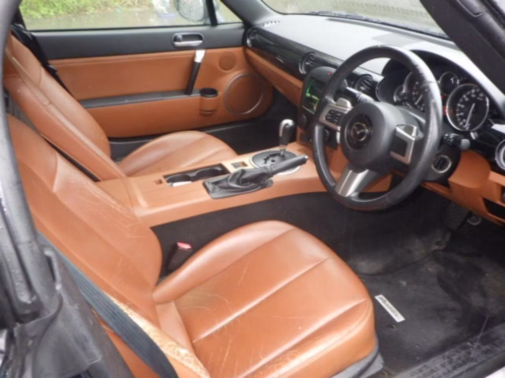 MAZDA ROADSTER