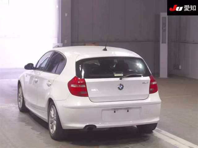 BMW 1-SERIES
