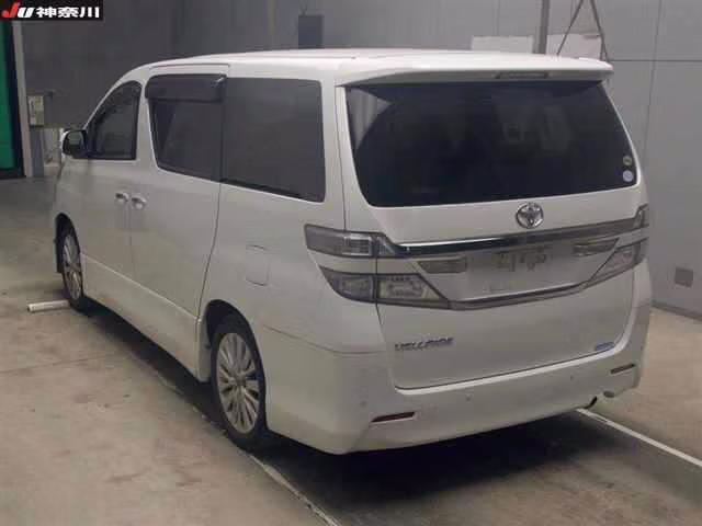 TOYOTA VELLFIRE