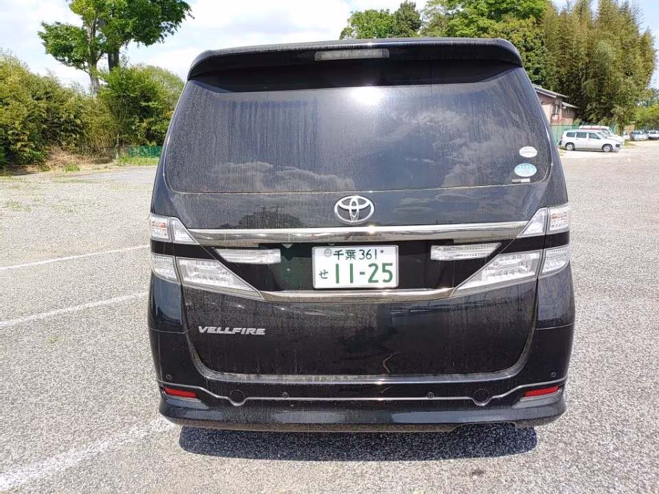 TOYOTA VELLFIRE