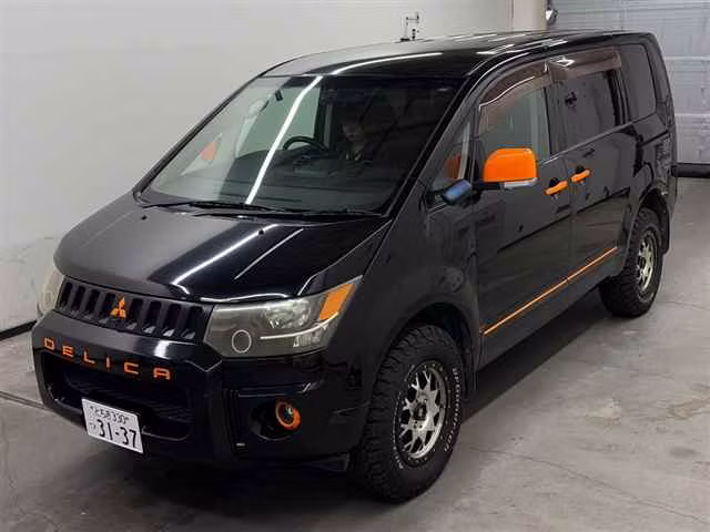 MITSUBISHI DELICA D:5