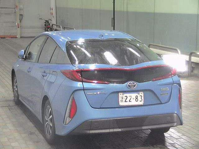 TOYOTA PRIUS PHV