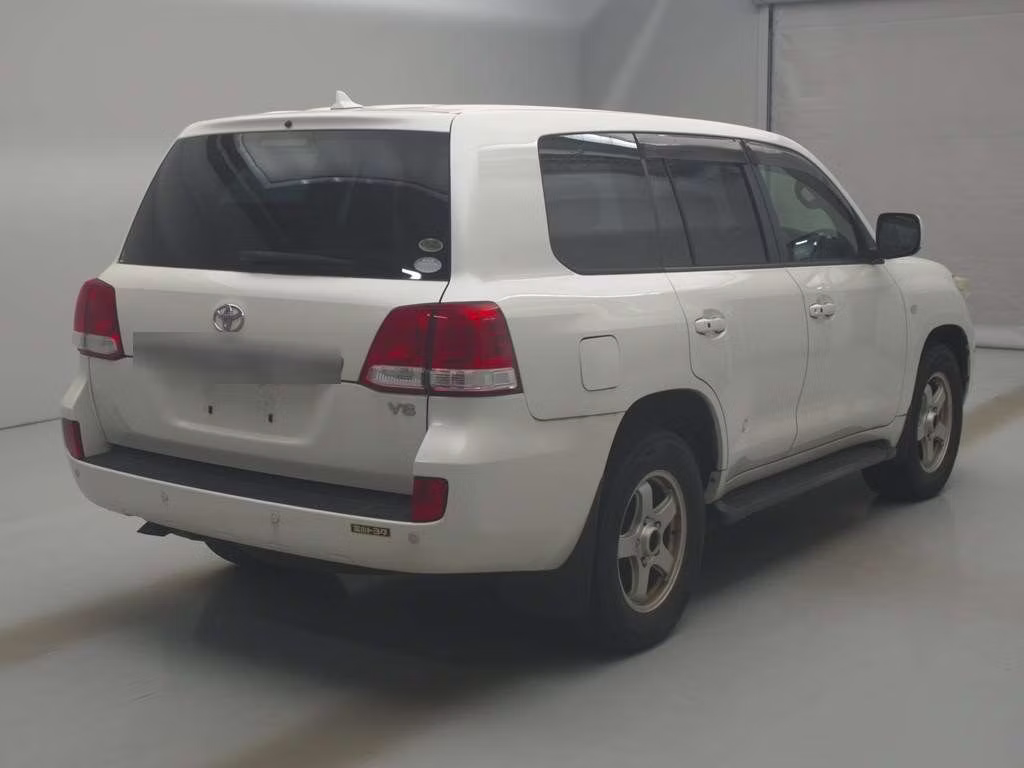 TOYOTA LAND CRUISER