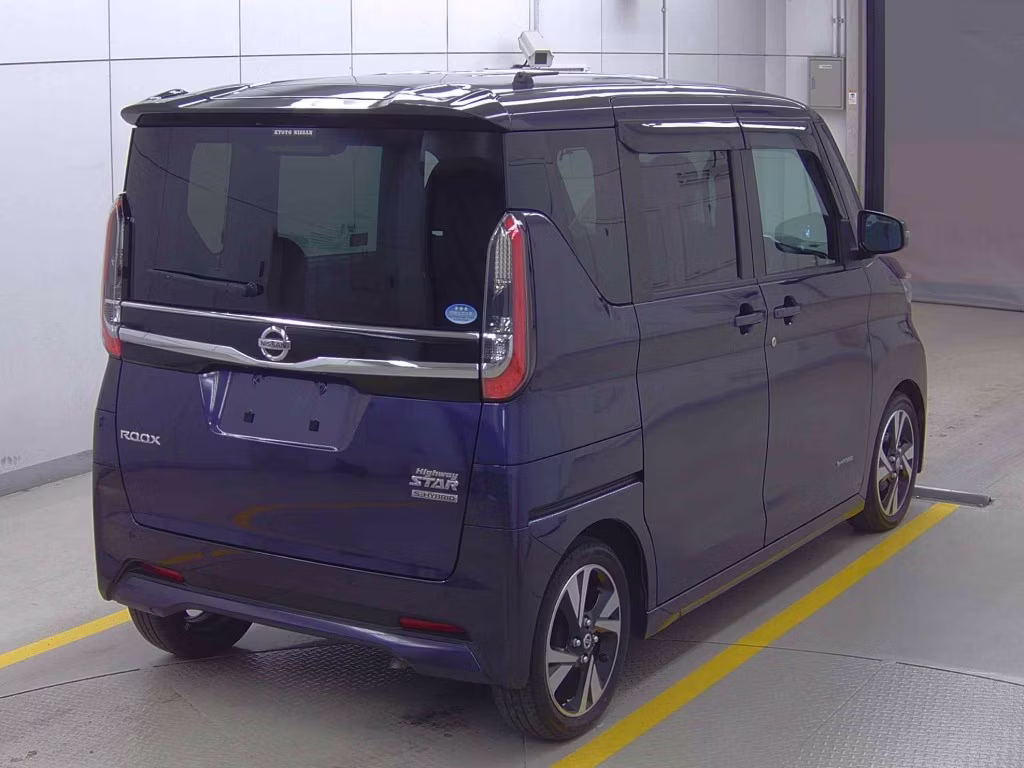 NISSAN ROOX