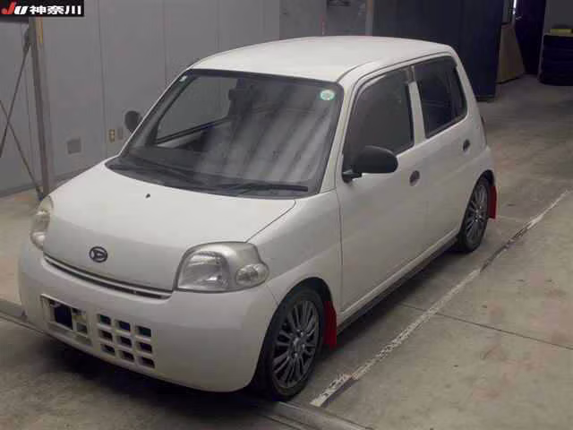 DAIHATSU ESSE