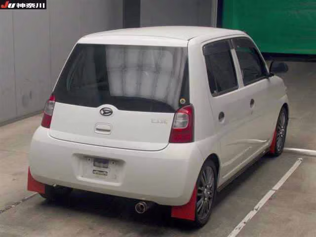 DAIHATSU ESSE