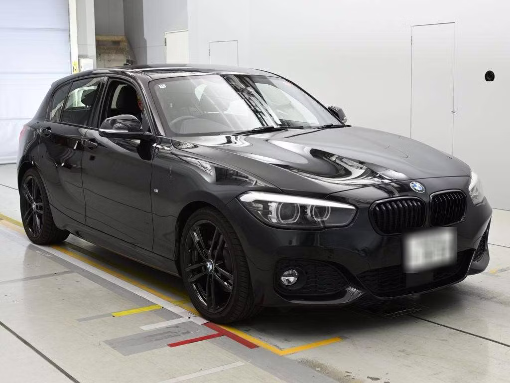 BMW 1-SERIES