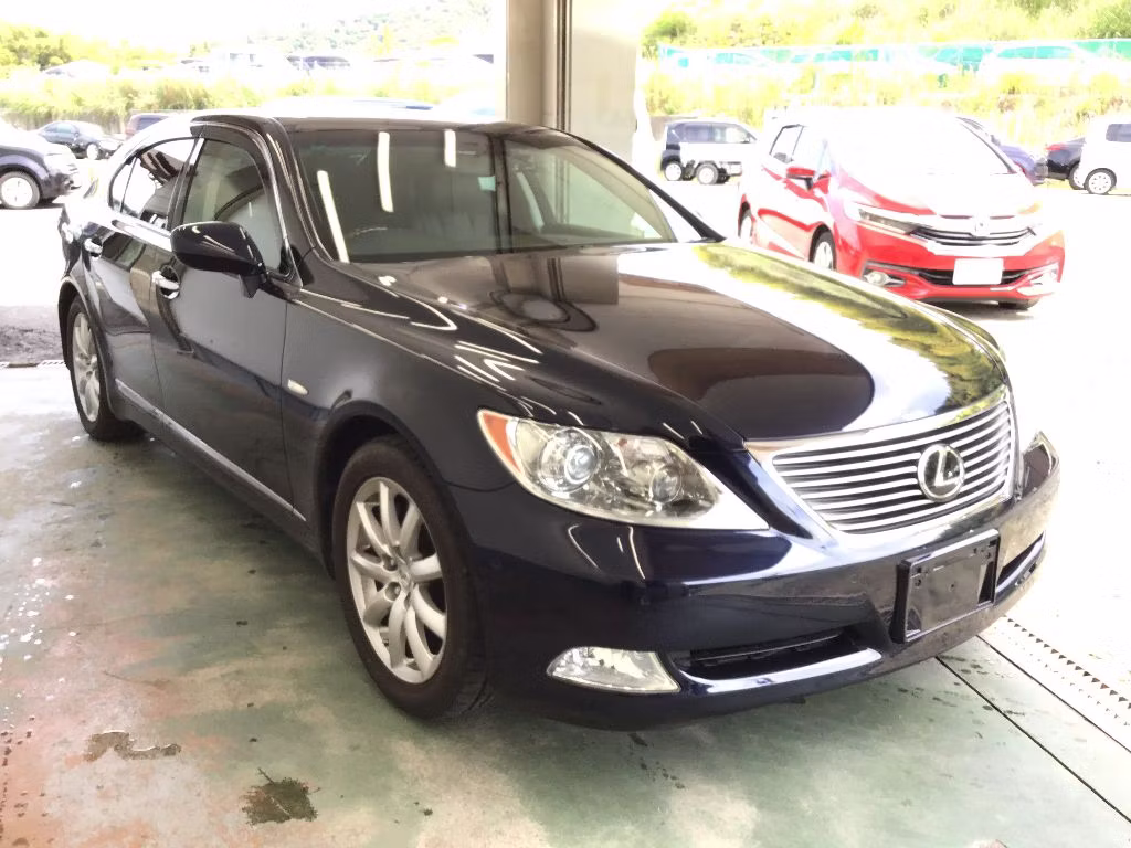 LEXUS LS460