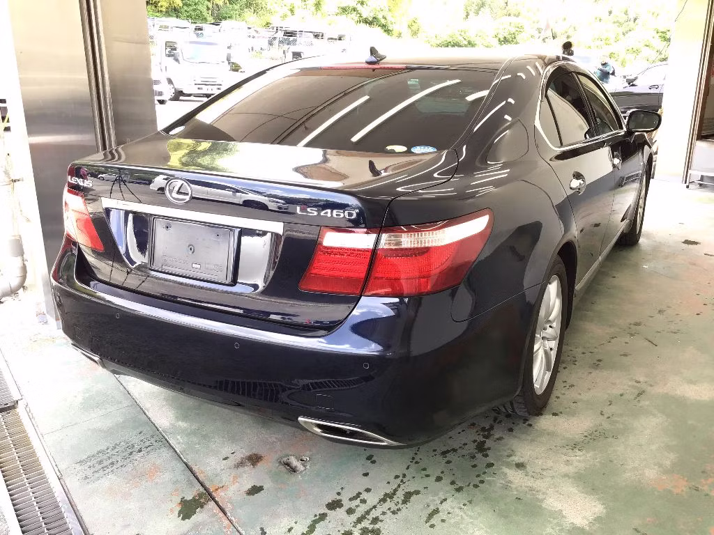 LEXUS LS460