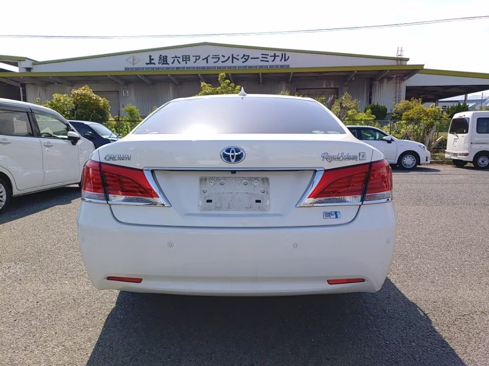 TOYOTA CROWN