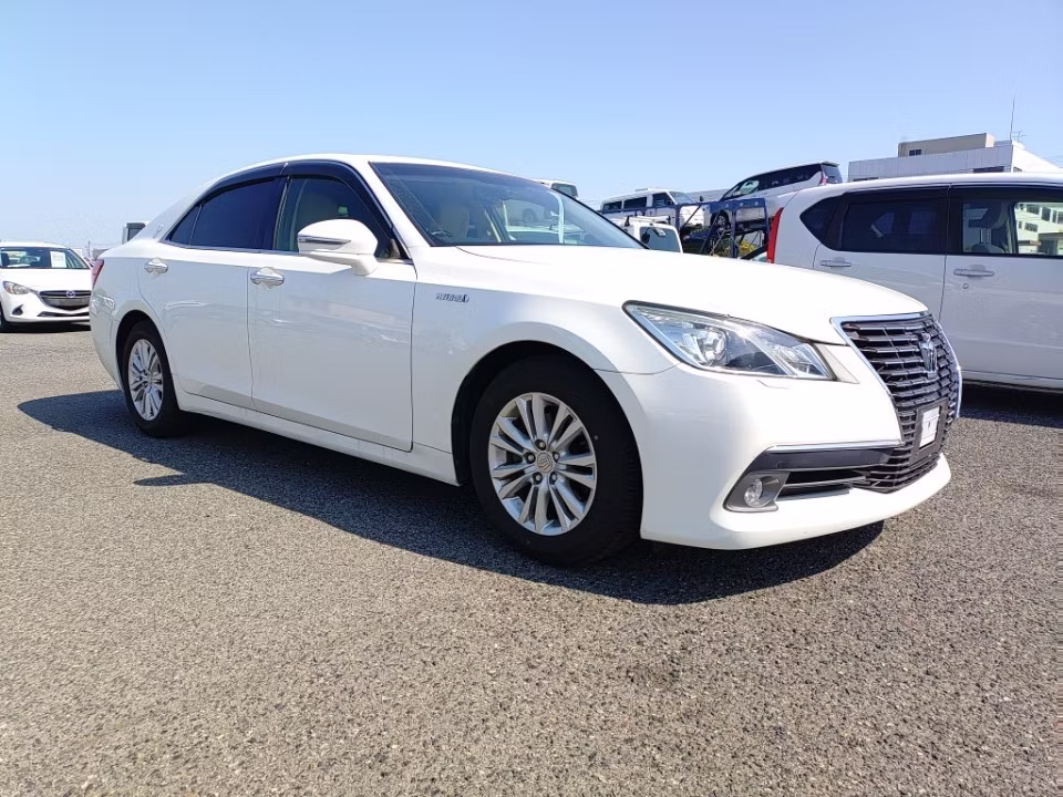 TOYOTA CROWN
