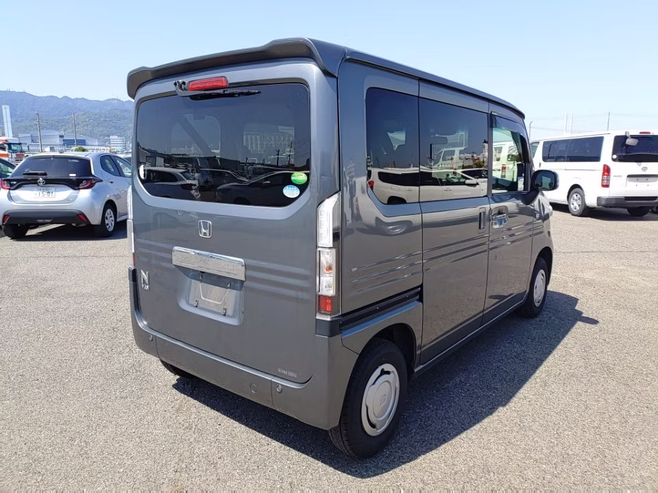 HONDA N-VAN