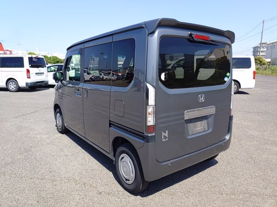 HONDA N-VAN