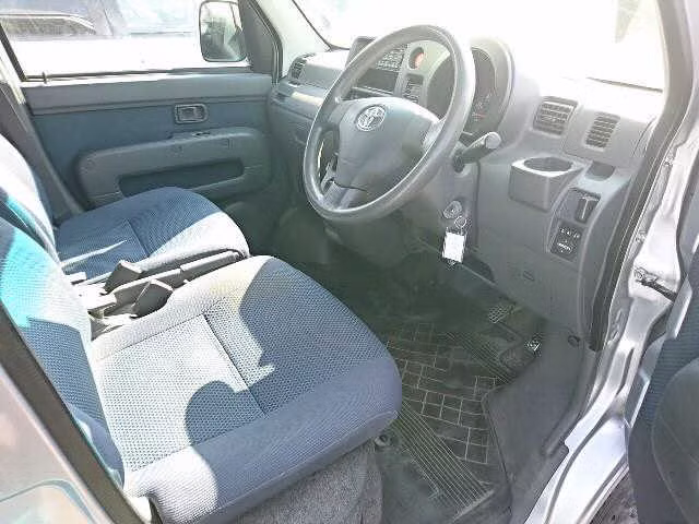 TOYOTA PIXIS VAN