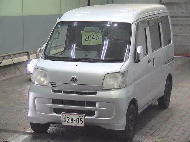 TOYOTA PIXIS VAN