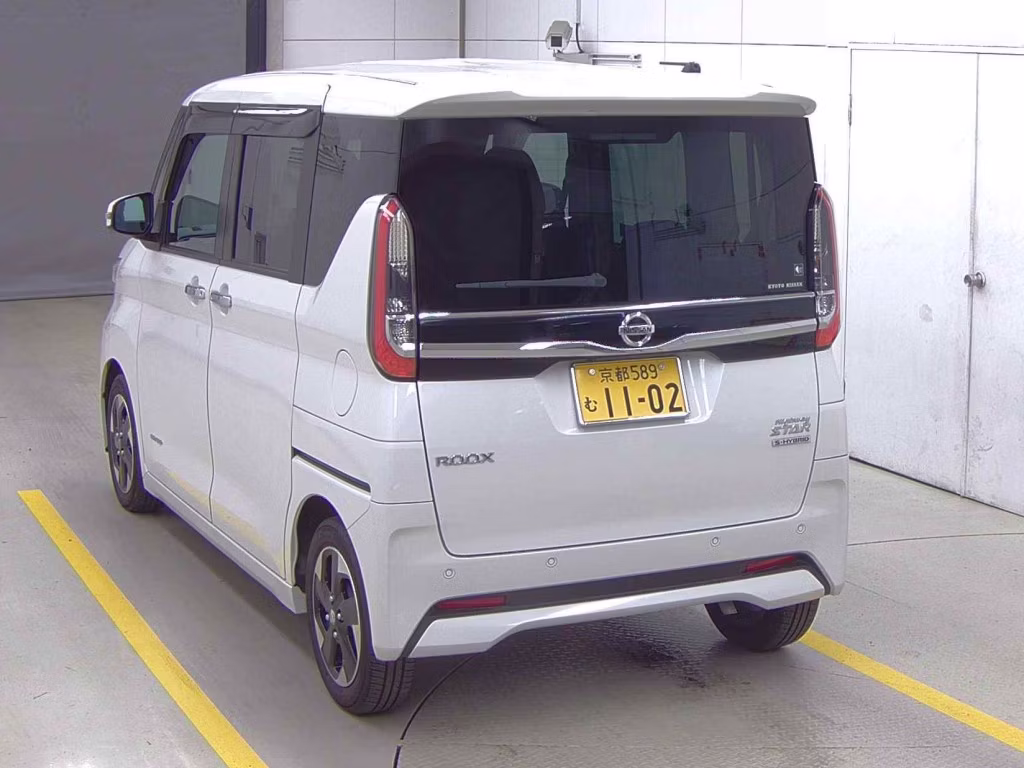 NISSAN ROOX