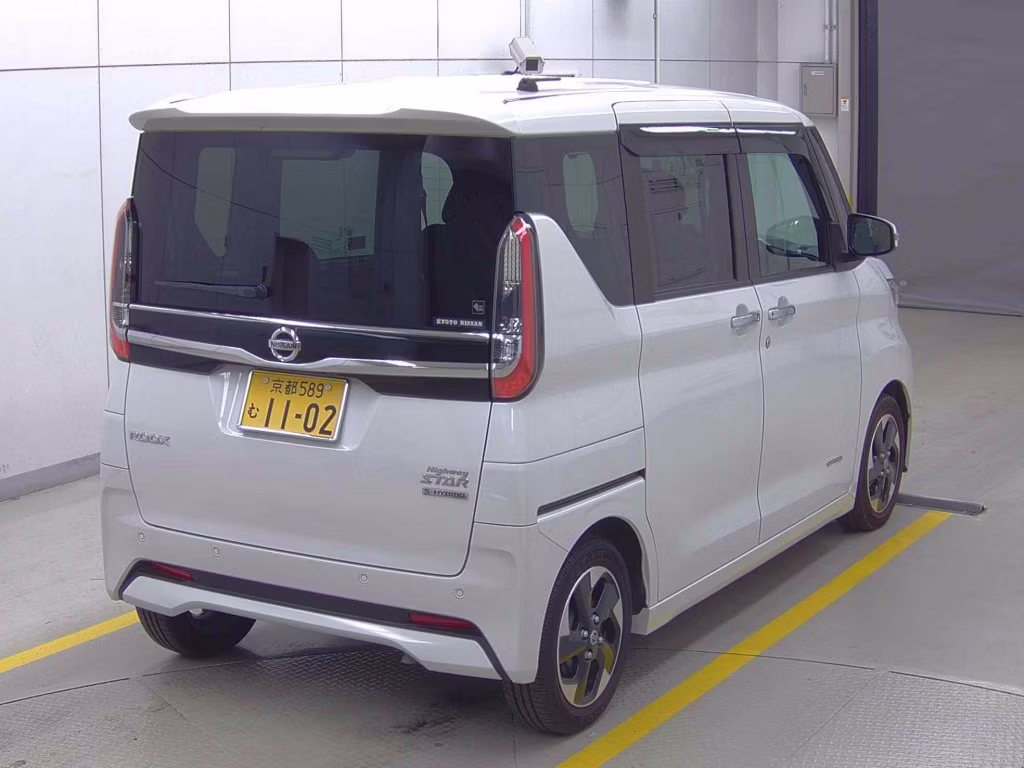 NISSAN ROOX